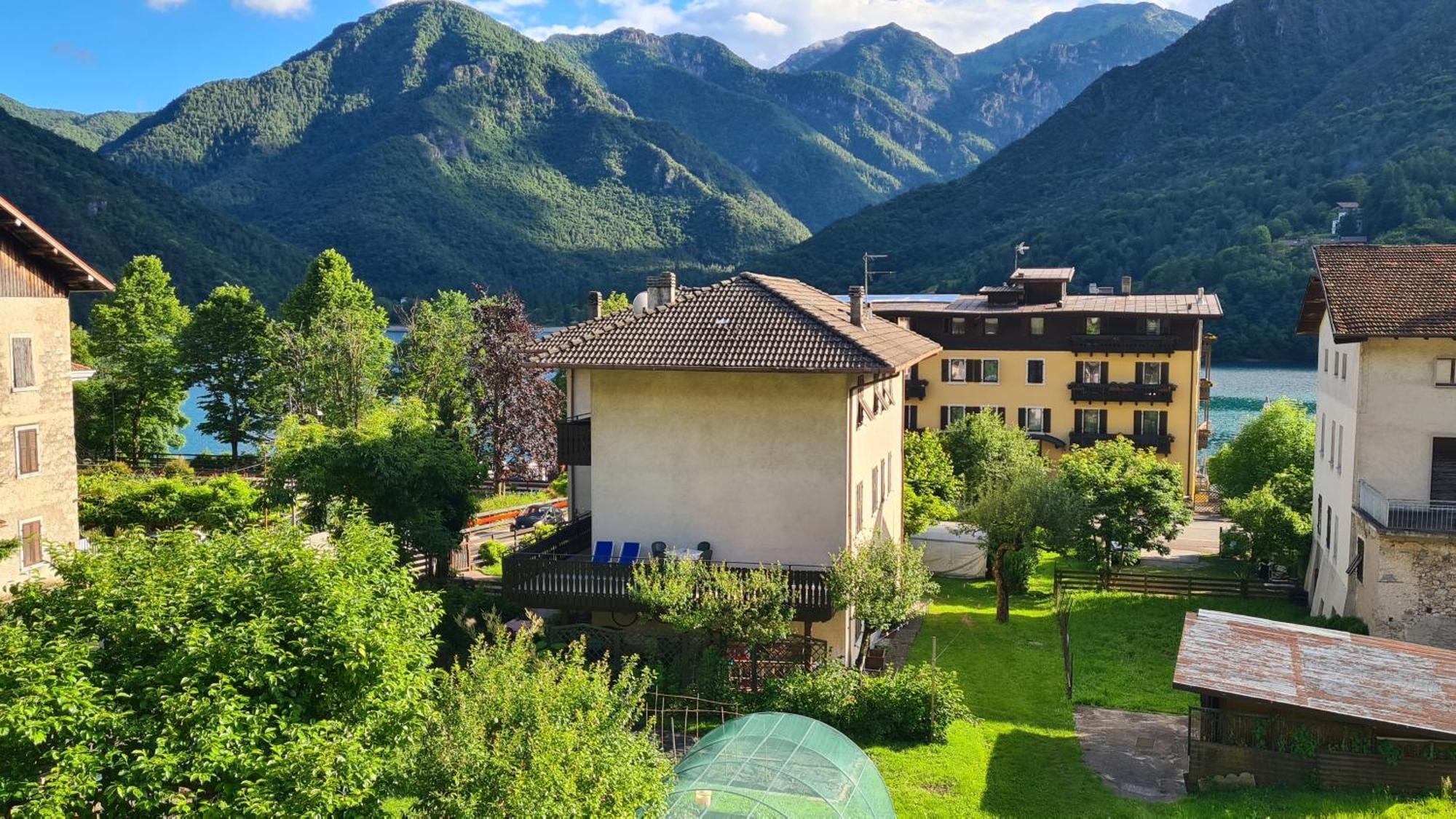 Bioledro Casa Lena Appartement Mezzolago Buitenkant foto
