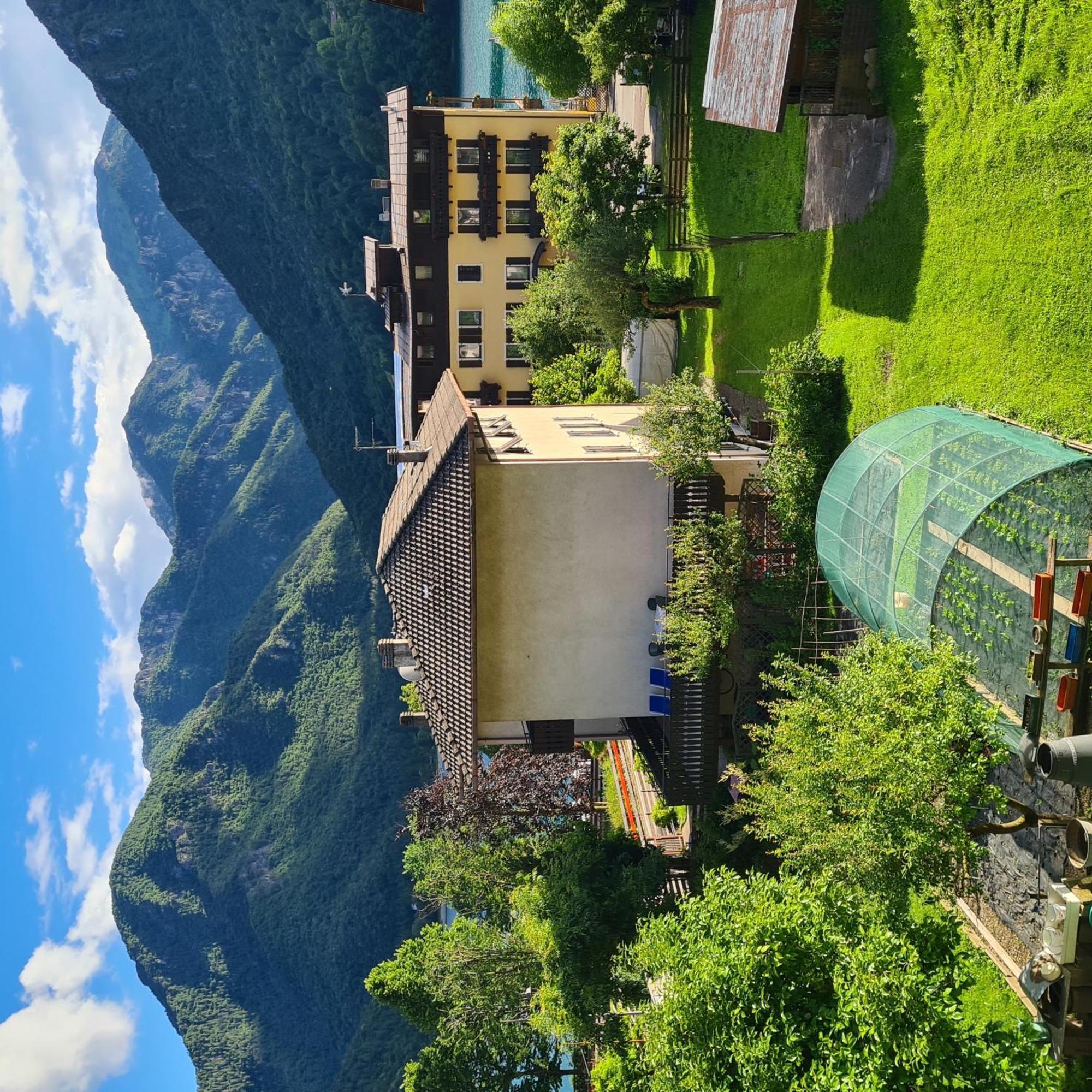 Bioledro Casa Lena Appartement Mezzolago Buitenkant foto