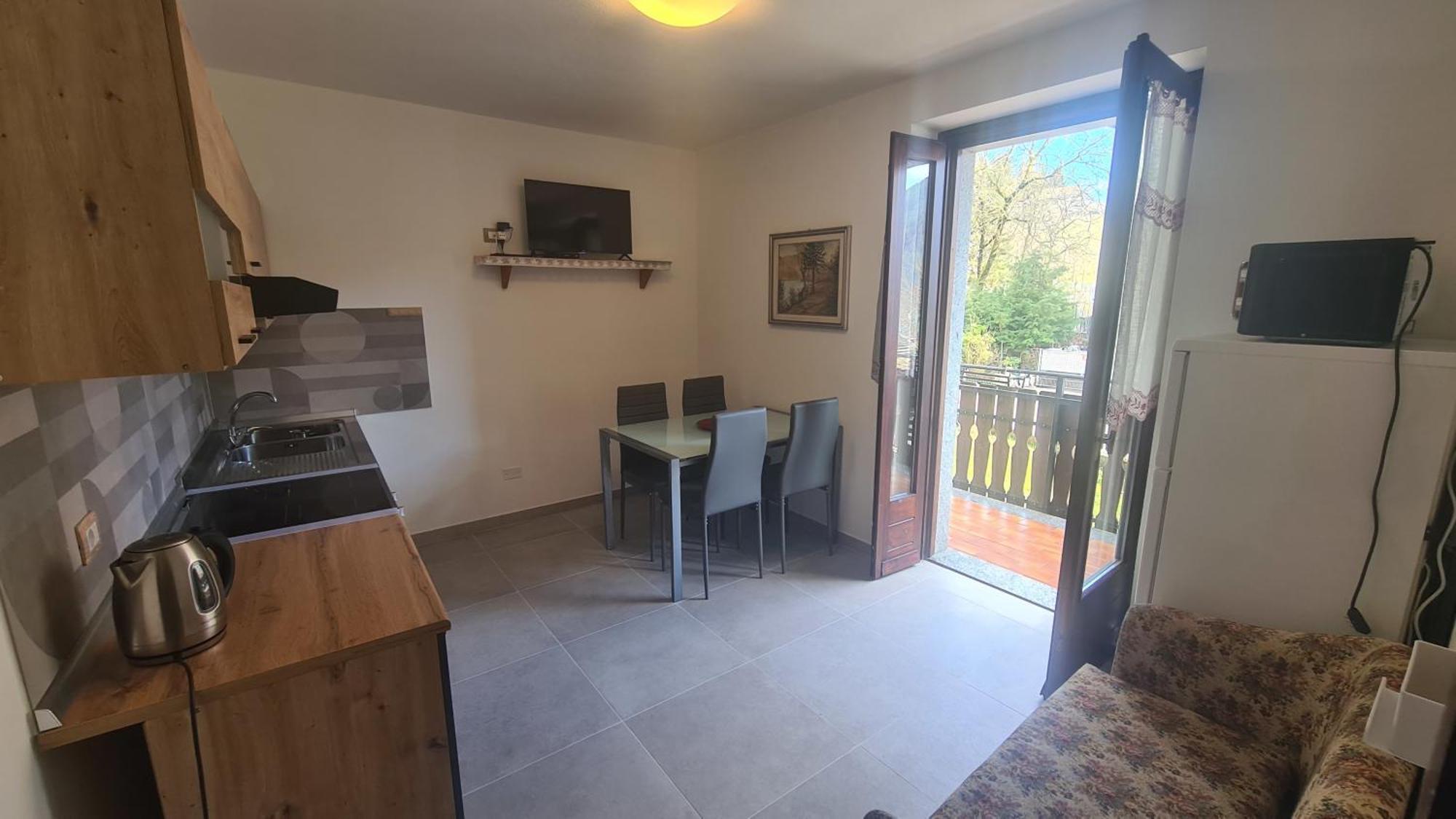 Bioledro Casa Lena Appartement Mezzolago Buitenkant foto